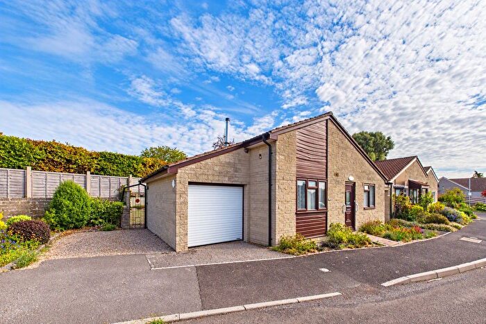 2 Bedroom Bungalow For Sale In Wessex Rise, Somerton, TA11
