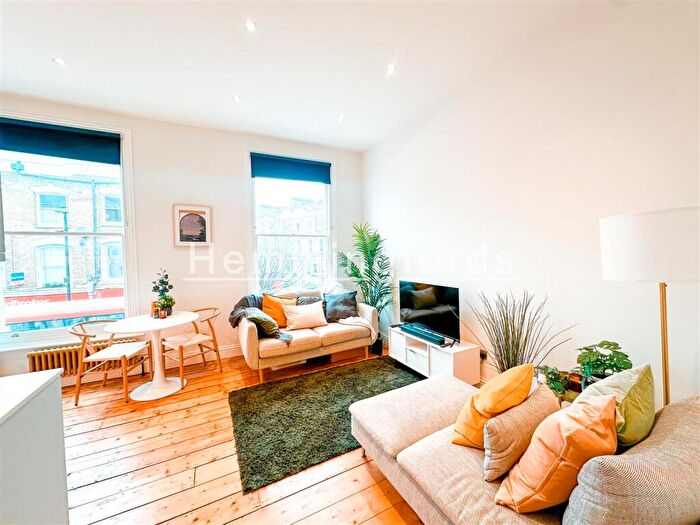 1 Bedroom Apartment To Rent In Newington Green Road, London, N1