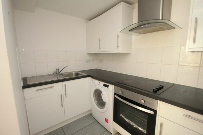 1 Bedroom Flat To Rent In George Street West, Luton, LU1