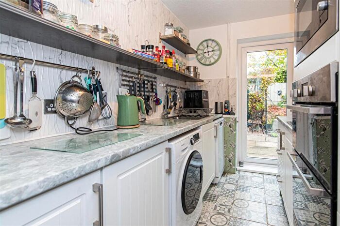 2 Bedroom Bungalow For Sale In Wells Close, Husbands Bosworth, LE17