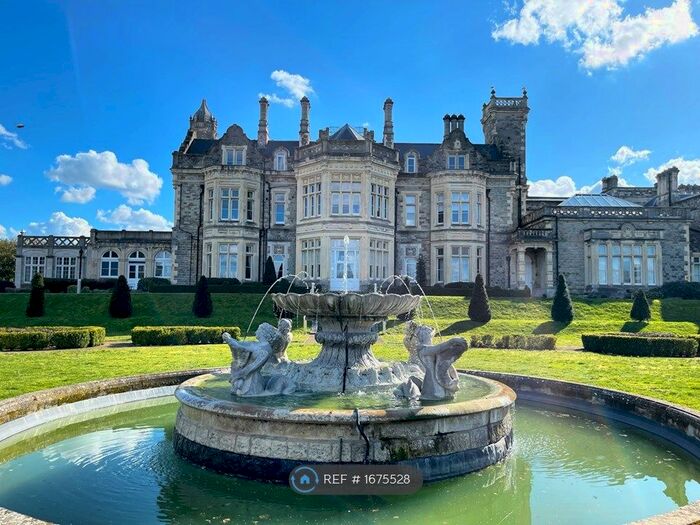 2 Bedroom Flat To Rent In Preston Hall, Aylesford, ME20