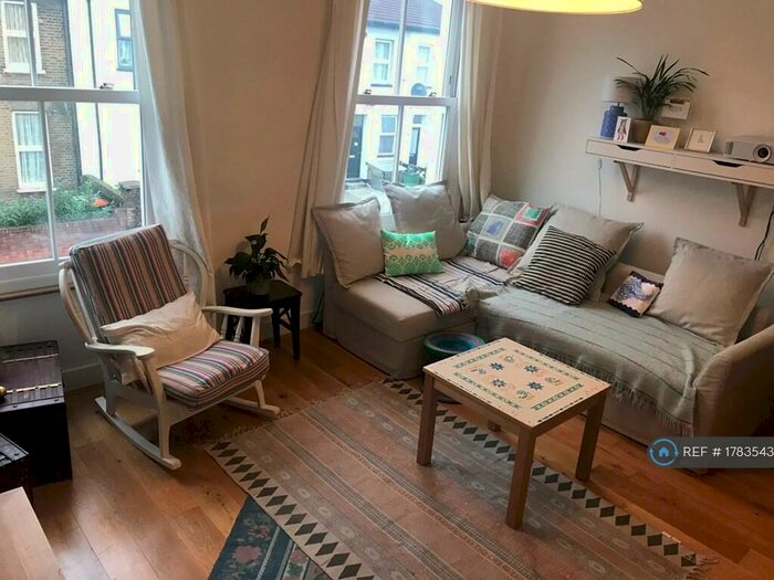 1 Bedroom Flat To Rent In Water Lane, London, E15