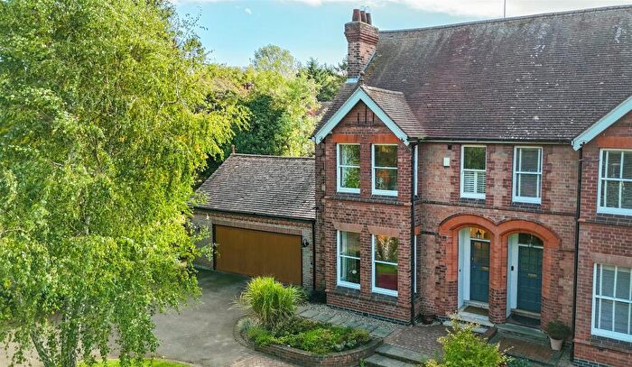 4 Bedroom Semi-Detached House For Sale In Cropwell Road, Radcliffe-On-Trent, Nottingham, NG12