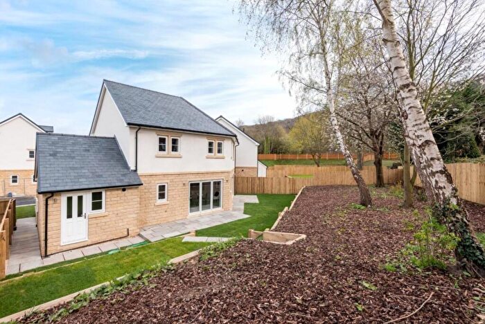 4 Bedroom House To Rent In Whiteley Croft Gardens, Otley, West Yorkshire, Uk, LS21