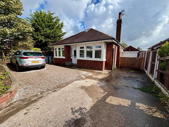 2 Bedroom Bungalow For Sale In Common Edge Road, South Shore, FY4