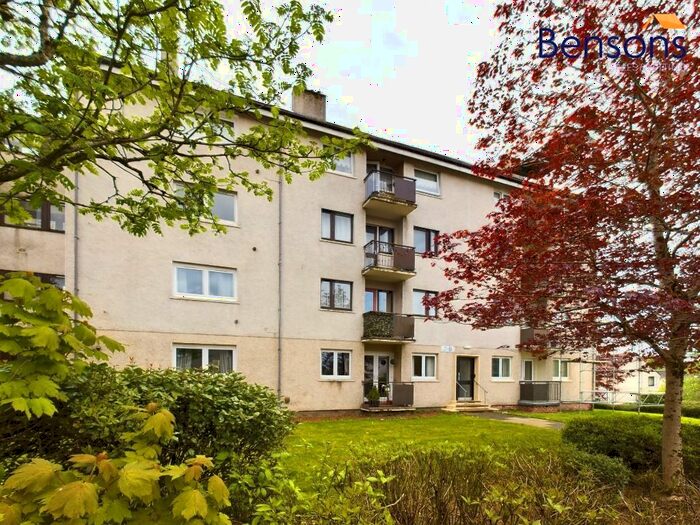 2 Bedroom Flat To Rent In Dunglass Avenue, By Village, East Kilbride, South Lanarkshire, G74