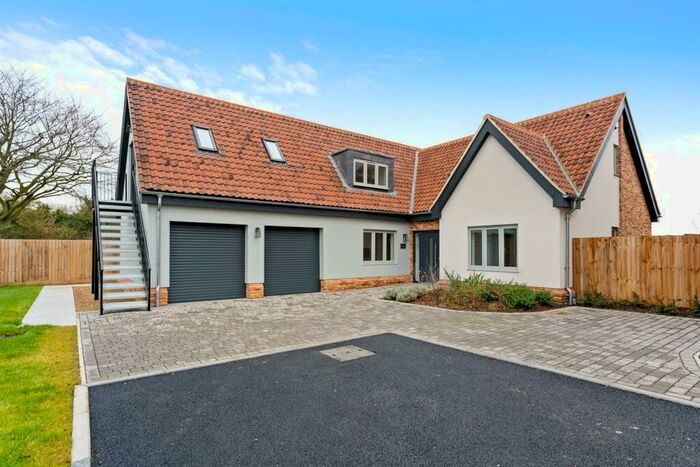 5 Bedroom Detached House For Sale In South Norfolk, NR16