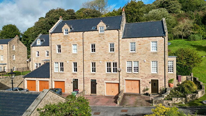 3 Bedroom Town House To Rent In Malthouse Lane, Ashover, S45
