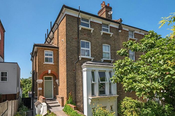 2 Bedroom Flat For Sale In Wood Vale, East Dulwich, London, SE23