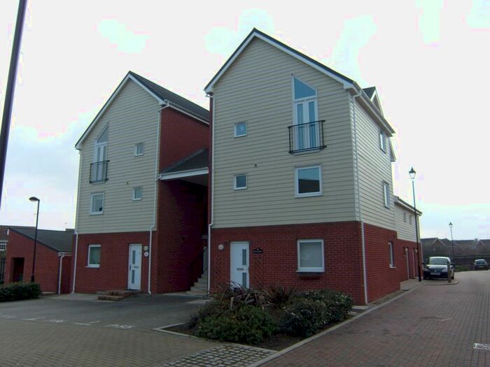 1 Bedroom Flat To Rent In Onyx Drive, Sittingbourne, ME10