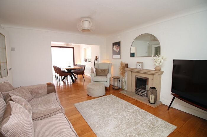3 Bedroom Semi-detached House For Sale In Moorfield Avenue, Poulton-Le-Fylde, FY6