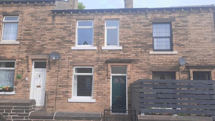 3 Bedroom Terraced House To Rent In Smithy Carr Lane, Brighouse, HD6