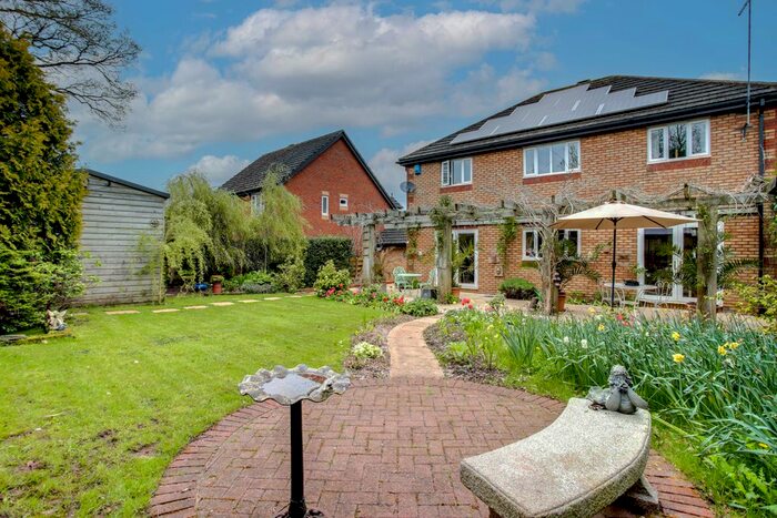 4 Bedroom Detached House For Sale In Huxley Vale, Kingskerswell, Newton Abbot, TQ12