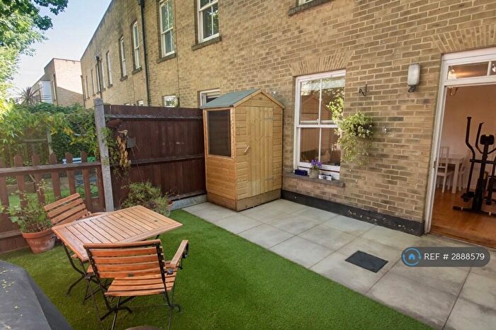 2 Bedroom Terraced House To Rent In Lighterman Mews, London, E1