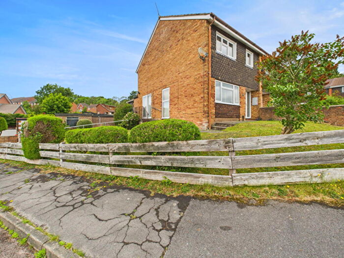 3 Bedroom Semi-Detached House For Sale In Morman Close, Drybrook, GL17