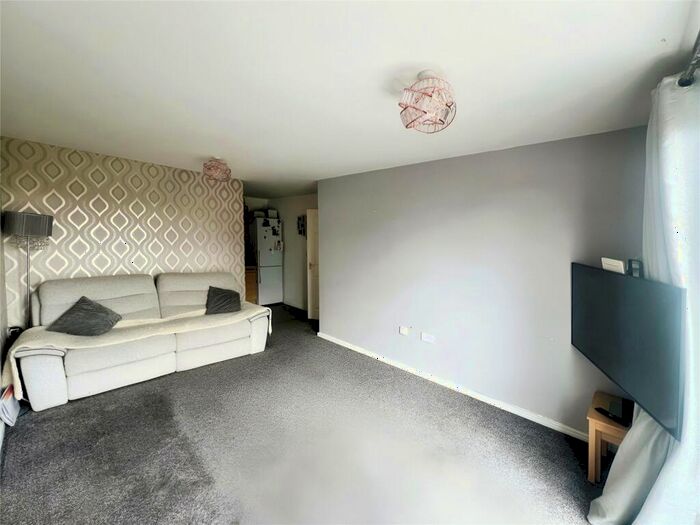 2 Bedroom Flat For Sale In Camp Street, Salford, Greater Manchester, M7