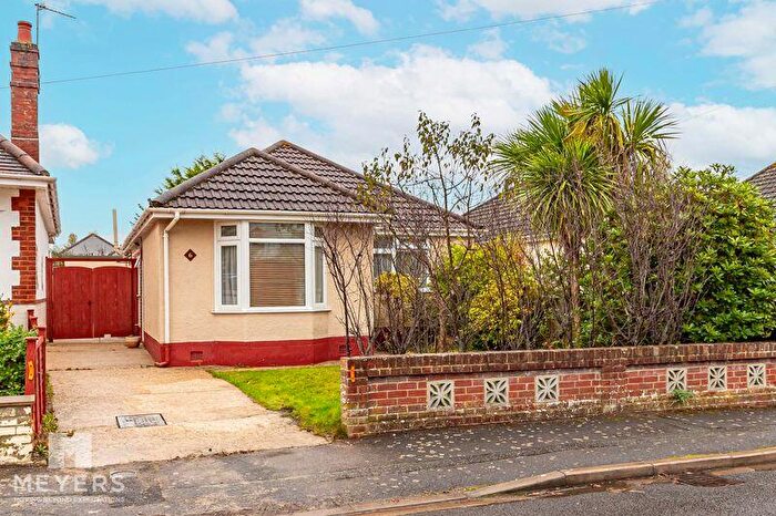 2 Bedroom Detached Bungalow To Rent In Harting Road, Iford, BH6