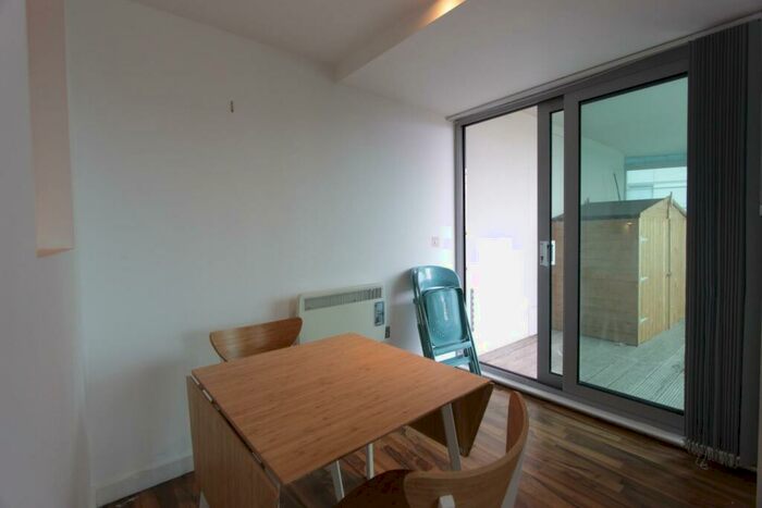 2 Bedroom Apartment To Rent In City Point, Solly Street, Sheffield, S1