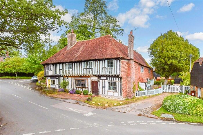 4 Bedroom Link Detached House For Sale In High Street, Brenchley, Tonbridge, Kent, TN12