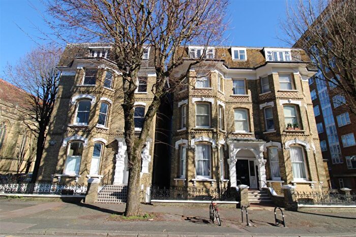 1 Bedroom Flat For Sale In The Drive, Hove, BN3