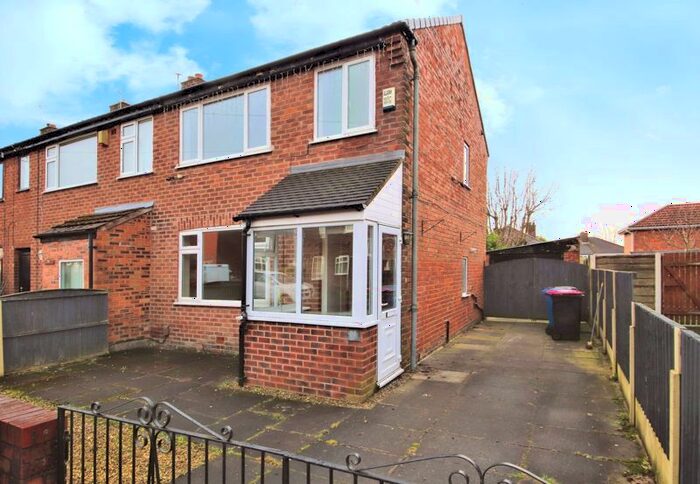 3 Bedroom Terraced House To Rent In Ackworth Road, Swinton, Manchester, M27