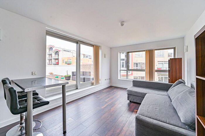 1 Bedroom Flat For Sale In Newton Lodge, North Greenwich, London, SE10