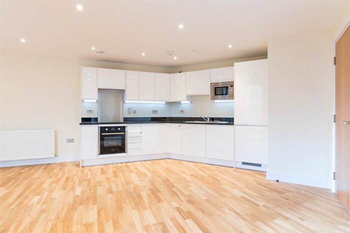 2 Bedroom Apartment For Sale In Birkdale House, St Annes Street, London, E14