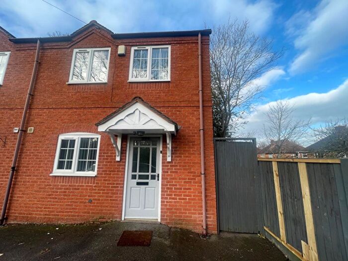 3 Bedroom Semi Detached House To Rent In Witton Lodge Road, Erdington, Birmingham, B23