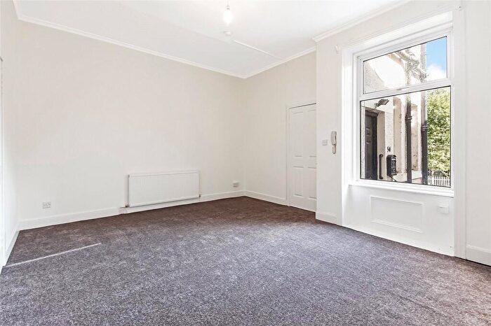 1 Bedroom Flat For Sale In Hamilton Road, Cambuslang, Glasgow, South Lanarkshire, G72