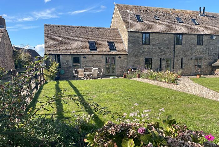 5 Bedroom Semi-Detached House For Sale In The Camp, Stroud, GL6