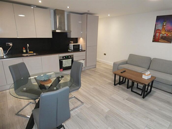 1 Bedroom Flat To Rent In Windsor Road, Slough, SL1