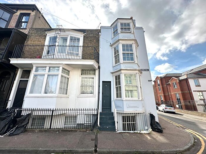 2 Bedroom Flat To Rent In Rose Hill, Ramsgate, CT11