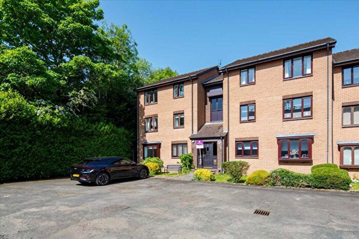 1 Bedroom Flat For Sale In Burnfield Gardens, Giffnock, Glasgow, G46