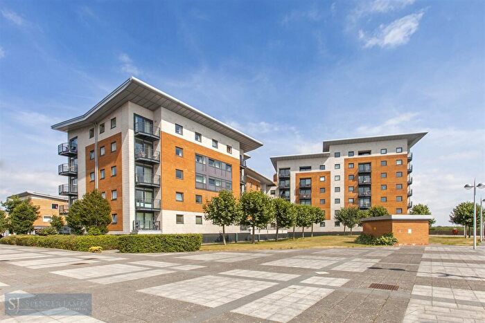 2 Bedroom Apartment To Rent In Fishguard Way, E16