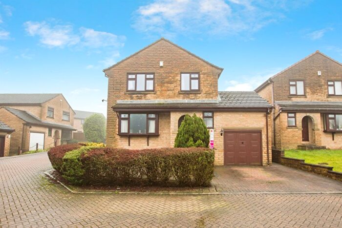 4 Bedroom Detached House For Sale In Sandal Magna, Halifax, HX3