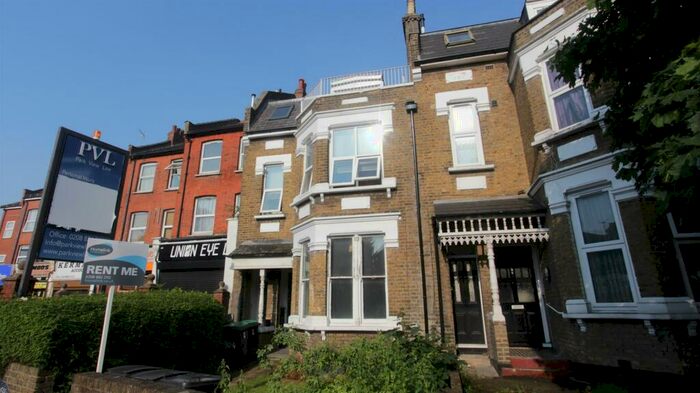 1 Bedroom Flat To Rent In High Road, Wood Green, N22