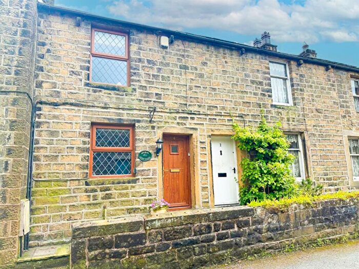 1 Bedroom Cottage For Sale In Main Street, Ickornshaw, Cowling, BD22