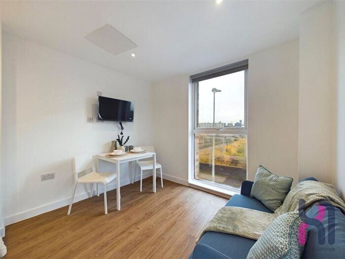 1 Bedroom Flat To Rent In Cheltenham Place, Frederick Road, Salford, M6