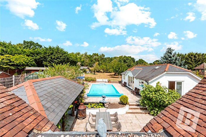 5 Bedroom Bungalow For Sale In Hatch Road, Pilgrims Hatch, Brentwood, Essex, CM15