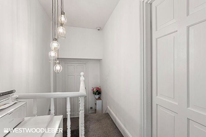 3 Bedroom Terraced House For Sale In Rye Road, Hoddesdon, EN11