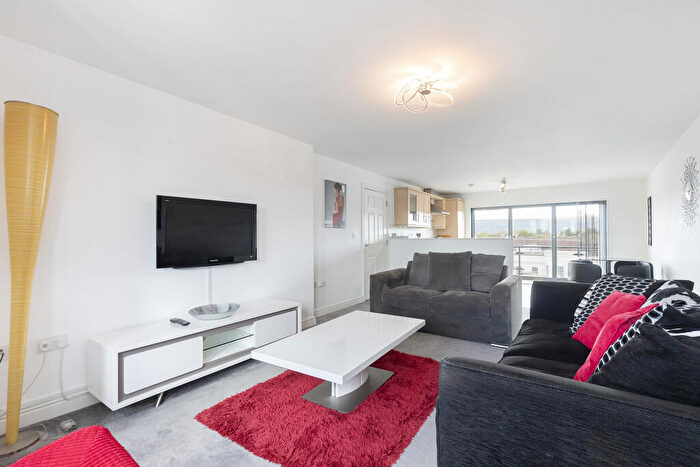 1 Bedroom Apartment To Rent In Bath Street, Cheltenham, GL50