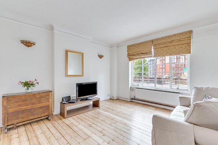 1 Bedroom Apartment For Sale In Park Road, London, NW1