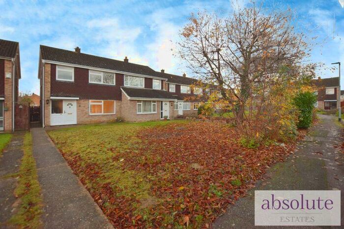 3 Bedroom House To Rent In Lune Walk, Brickhill Area, Bedford, MK41