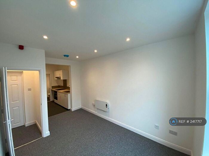 1 Bedroom Flat To Rent In Station Road, Langley Mill, Nottingham, NG16