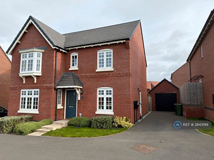4 Bedroom Detached House To Rent In Crick Close, Milton Keynes, MK19