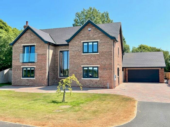 5 Bedroom Detached House For Sale In Michaels Way, Legbourne, LN11