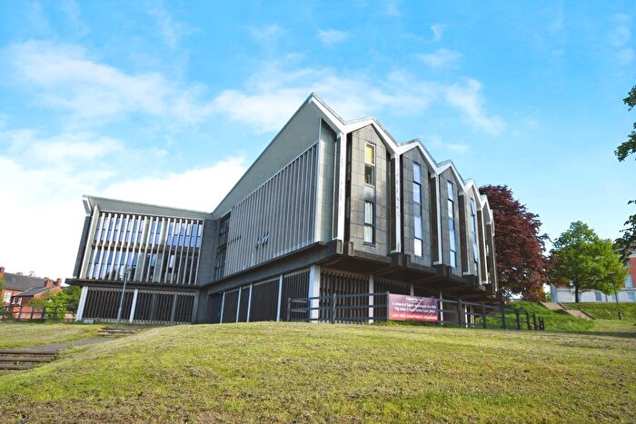 1 Bedroom Flat For Sale In West Bars, Chesterfield, Derbyshire, S40