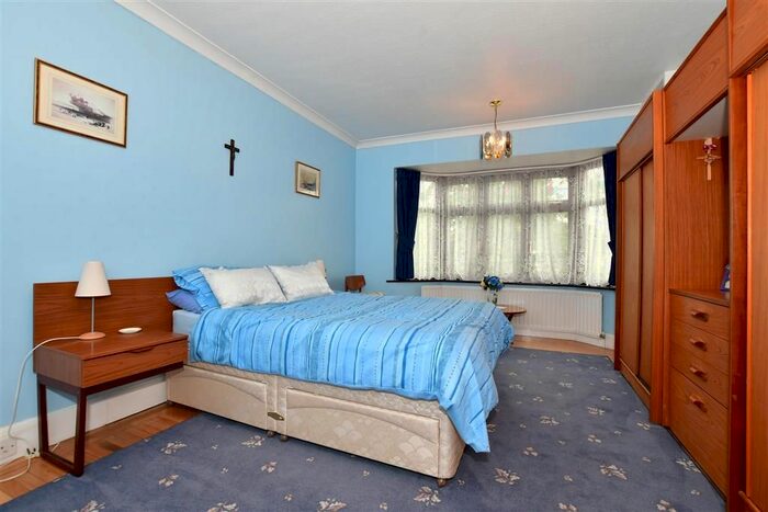 5 Bedroom Detached House For Sale In Danson Road, Bexleyheath, Kent, DA6