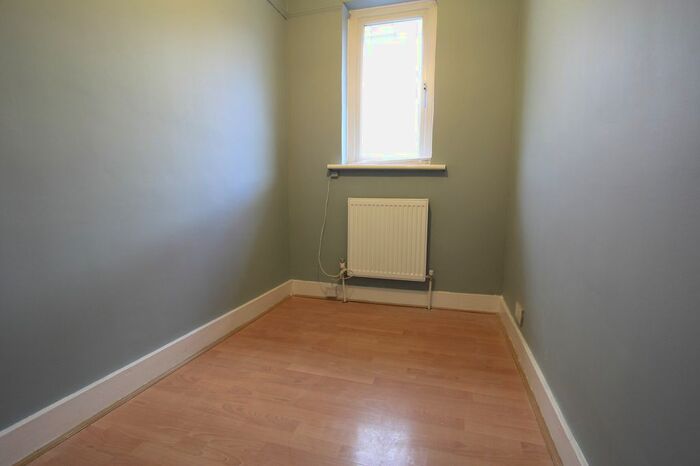 2 Bedroom Flat To Rent In Hill Road, Mitcham, CR4