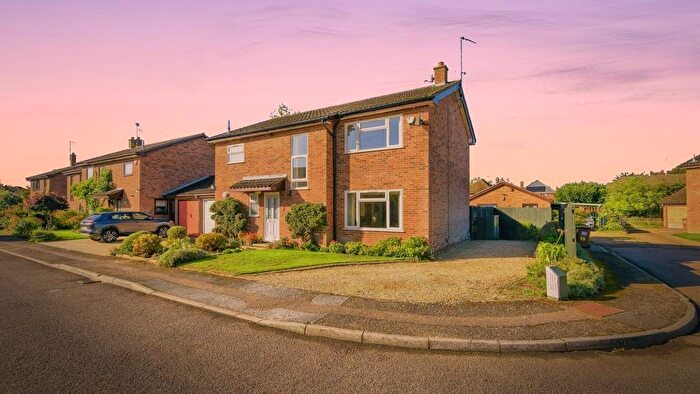 4 Bedroom Link Detached House For Sale In Anderson Close, Wisbech, Cambs, PE13